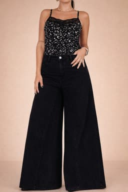 Musculosa print con puntilla