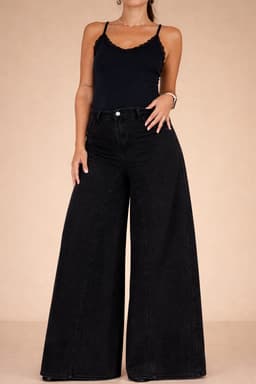 Musculosa con puntilla