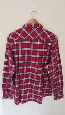 Camisa de franela Marca Legacy talle L Custom Fit